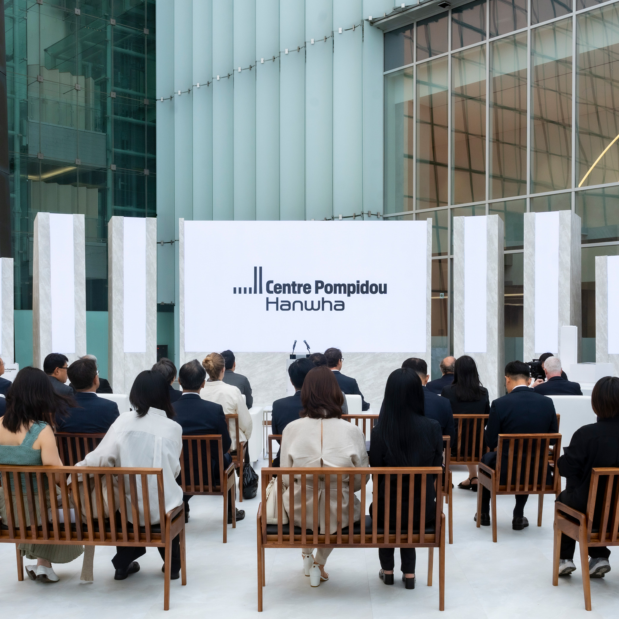 CENTRE POMPIDOU SEOUL BRAND COMMUNICATION